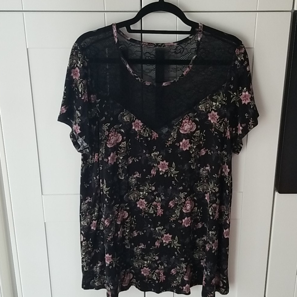 Torrid floral shirt